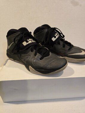 Nike Lebron Zoom Soldier VII Dark Gray Wolf Grey-Black Men's size 10.5 Original